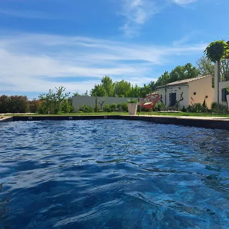 Holiday home En Campagne Avignon
